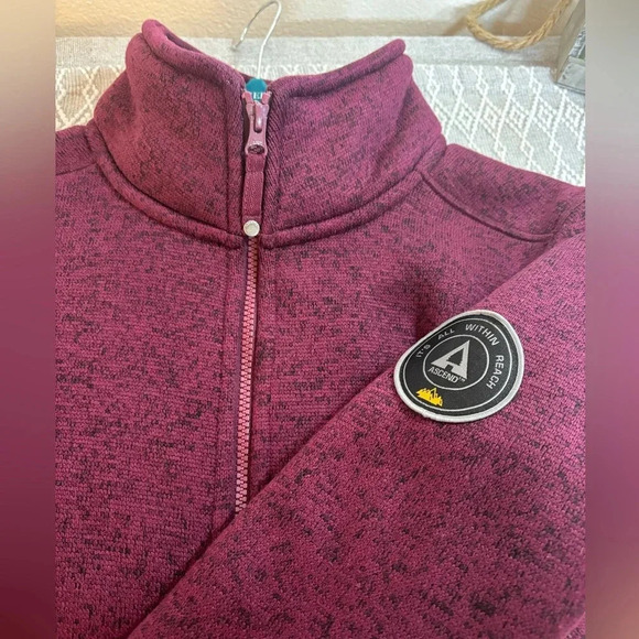Ascend Women’s Full Zippered Sweater, Size S with Sherpa Lining. Purple/Black - Picture 2 of 8